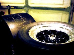 Lovely wheels/tyres - mucho costo