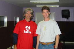 Baxy, one of MooSPEED's guest drivers gives Damon Hill some tips. Damon is the one on the left, I think....